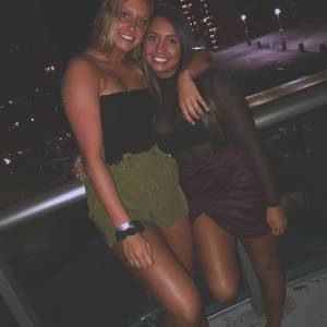 Meet your Posher, Abbie